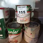 LOTE 155 - 05 LATAS DE ESMALTE SINTÉTICO CORES DIVERSAS COM AVARIAS. (NO ESTADO, LEILÃO NÃO TEM GARANTIA E NEM DEVOLUÇÃO, SUJEITO A POSSÍVEIS AVARIAS VISÍVEIS/OCULTAS E/OU AUSÊNCIA DE COMPONENTES).