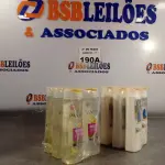 LOTE 190 - 06 FRASCOS DE CONDICIONADOR PANTENE PRO-V BRILHO EXTREMO 175ML E 06 FRASCOS DE SHAMPOO PANTENE PRO-V MICELAR PURIFICA E HIDRATA 200ML. (NO ESTADO, LEILÃO NÃO TEM GARANTIA E NEM DEVOLUÇÃO, SUJEITO A POSSÍVEIS AVARIAS VISÍVEIS/OCULTAS E/OU AUSÊNCIA DE COMPONENTES).