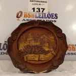 LOTE 137 - 01 PRATO DE PAREDE. (NO ESTADO, LEILÃO NÃO TEM GARANTIA E NEM DEVOLUÇÃO, SUJEITO A POSSÍVEIS AVARIAS VISÍVEIS/OCULTAS E/OU AUSÊNCIA DE COMPONENTES).