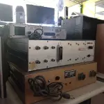LOTE 384 - 03 APARELHOS ELETRÔNICOS MARCAS E MODELOS DIVERSOS. (NO ESTADO, LEILÃO NÃO TEM GARANTIA E NEM DEVOLUÇÃO, SUJEITO A POSSÍVEIS AVARIAS VISÍVEIS/OCULTAS E/OU AUSÊNCIA DE COMPONENTES).