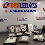 LOTE 343 - 15 HARD DISC PARA PC MARCAS E MODELOS DIVERSOS. (NO ESTADO, LEILÃO NÃO TEM GARANTIA E NEM DEVOLUÇÃO, SUJEITO A POSSÍVEIS AVARIAS VISÍVEIS/OCULTAS E/OU AUSÊNCIA DE COMPONENTES).