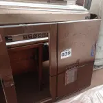 LOTE 039 - 01 - JANELA DE ALUMÍNIO 120X100 (NO ESTADO, NÃO SABEMOS SE FUNCIONA. LEILÃO NÃO TEM GARANTIA E NEM DEVOLUÇÃO, SUJEITO A POSSÍVEIS AVARIAS VISÍVEIS/OCULTAS E/OU AUSÊNCIA DE COMPONENTES)