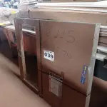 LOTE 039 - 01 - JANELA DE ALUMÍNIO 120X100 (NO ESTADO, NÃO SABEMOS SE FUNCIONA. LEILÃO NÃO TEM GARANTIA E NEM DEVOLUÇÃO, SUJEITO A POSSÍVEIS AVARIAS VISÍVEIS/OCULTAS E/OU AUSÊNCIA DE COMPONENTES)