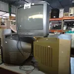 LOTE 321 - 03 TV’S DE TUBO MARCAS E MODELOS DIVERSOS. (NO ESTADO, LEILÃO NÃO TEM GARANTIA E NEM DEVOLUÇÃO, SUJEITO A POSSÍVEIS AVARIAS VISÍVEIS/OCULTAS E/OU AUSÊNCIA DE COMPONENTES).