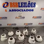 LOTE 226 - 01 LOTE COM VÁRIAS CÂMERAS DE SEGURANÇA. (NO ESTADO, LEILÃO NÃO TEM GARANTIA E NEM DEVOLUÇÃO, SUJEITO A POSSÍVEIS AVARIAS VISÍVEIS/OCULTAS E/OU AUSÊNCIA DE COMPONENTES).