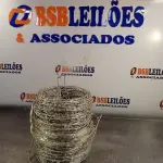 LOTE 026 - 01 - ARAME FARPADO (NO ESTADO, NÃO SABEMOS SE FUNCIONA. LEILÃO NÃO TEM GARANTIA E NEM DEVOLUÇÃO, SUJEITO A POSSÍVEIS AVARIAS VISÍVEIS/OCULTAS E/OU AUSÊNCIA DE COMPONENTES)