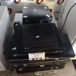 LOTE 273 - 02 VIDEOCASSETE E 10 APARELHOS DE DVD MARCAS E MODELOS DIVERSOS PARA RETIRADA DE PEÇAS. (NO ESTADO, LEILÃO NÃO TEM GARANTIA E NEM DEVOLUÇÃO, SUJEITO A POSSÍVEIS AVARIAS VISÍVEIS/OCULTAS E/OU AUSÊNCIA DE COMPONENTES).