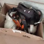 LOTE 465 - 02 CADEIRINHAS PARA TRABALHOS EM ALTURA E 03 CAPACETES DE SEGURANÇA. (NO ESTADO, LEILÃO NÃO TEM GARANTIA E NEM DEVOLUÇÃO, SUJEITO A POSSÍVEIS AVARIAS VISÍVEIS/OCULTAS E/OU AUSÊNCIA DE COMPONENTES).