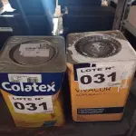 LOTE 031 - 02 – LATAS DE TINTAS (NO ESTADO, NÃO SABEMOS SE FUNCIONA. LEILÃO NÃO TEM GARANTIA E NEM DEVOLUÇÃO, SUJEITO A POSSÍVEIS AVARIAS VISÍVEIS/OCULTAS E/OU AUSÊNCIA DE COMPONENTES)