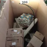 LOTE 396 - 01 LOTE COM LUMINÁRIAS DE EMERGÊNCIA, REATORES E RÉGUAS ELÉTRICAS MARCAS E MODELOS DIVERSOS. (NO ESTADO, LEILÃO NÃO TEM GARANTIA E NEM DEVOLUÇÃO, SUJEITO A POSSÍVEIS AVARIAS VISÍVEIS/OCULTAS E/OU AUSÊNCIA DE COMPONENTES).