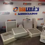 LOTE 443 - 01 LOTE COM VÁRIAS LUMINÁRIAS MARCAS E MODELOS DIVERSOS. (NO ESTADO, LEILÃO NÃO TEM GARANTIA E NEM DEVOLUÇÃO, SUJEITO A POSSÍVEIS AVARIAS VISÍVEIS/OCULTAS E/OU AUSÊNCIA DE COMPONENTES).