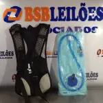 LOTE 337 - 01 CAMELBAK NA COR CINZA. (NO ESTADO, LEILÃO NÃO TEM GARANTIA E NEM DEVOLUÇÃO, SUJEITO A POSSÍVEIS AVARIAS VISÍVEIS/OCULTAS E/OU AUSÊNCIA DE COMPONENTES).