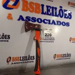 LOTE 220 - 01 MACHADINHA COM CABO EMBORRACHADO. (NO ESTADO, LEILÃO NÃO TEM GARANTIA E NEM DEVOLUÇÃO, SUJEITO A POSSÍVEIS AVARIAS VISÍVEIS/OCULTAS E/OU AUSÊNCIA DE COMPONENTES).