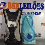 LOTE 357 - 01 CAMELBAK NA COR CINZA. (NO ESTADO, LEILÃO NÃO TEM GARANTIA E NEM DEVOLUÇÃO, SUJEITO A POSSÍVEIS AVARIAS VISÍVEIS/OCULTAS E/OU AUSÊNCIA DE COMPONENTES).