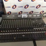 LOTE 381 - 01 MESA DE SOM YAMAHA MR1642. (NO ESTADO, LEILÃO NÃO TEM GARANTIA E NEM DEVOLUÇÃO, SUJEITO A POSSÍVEIS AVARIAS VISÍVEIS/OCULTAS E/OU AUSÊNCIA DE COMPONENTES).