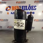 LOTE 052 - 01 - COMPRESSOR ROTATIVO GMCC TOSHIBA AR CONDICIONADO PH401X3CS 220V (NO ESTADO, NÃO SABEMOS SE FUNCIONA. LEILÃO NÃO TEM GARANTIA E NEM DEVOLUÇÃO, SUJEITO A POSSÍVEIS AVARIAS VISÍVEIS/OCULTAS E/OU AUSÊNCIA DE COMPONENTES)