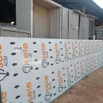 LOTE 058 - 01 - CHAPA DE ACM - 1.22 X 5M (NO ESTADO, NÃO SABEMOS SE FUNCIONA. LEILÃO NÃO TEM GARANTIA E NEM DEVOLUÇÃO, SUJEITO A POSSÍVEIS AVARIAS VISÍVEIS/OCULTAS E/OU AUSÊNCIA DE COMPONENTES)