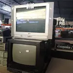 LOTE 391 - 03 TV’S DE TUBO MARCAS E MODELOS DIVERSOS. (NO ESTADO, LEILÃO NÃO TEM GARANTIA E NEM DEVOLUÇÃO, SUJEITO A POSSÍVEIS AVARIAS VISÍVEIS/OCULTAS E/OU AUSÊNCIA DE COMPONENTES).