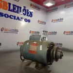 LOTE 457 - 01 MOTOR ELÉTRICO. (NO ESTADO, LEILÃO NÃO TEM GARANTIA E NEM DEVOLUÇÃO, SUJEITO A POSSÍVEIS AVARIAS VISÍVEIS/OCULTAS E/OU AUSÊNCIA DE COMPONENTES).