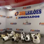 LOTE 399 - 01 LOTE COM VÁRIAS CÂMERAS DE SEGURANÇA. (NO ESTADO, LEILÃO NÃO TEM GARANTIA E NEM DEVOLUÇÃO, SUJEITO A POSSÍVEIS AVARIAS VISÍVEIS/OCULTAS E/OU AUSÊNCIA DE COMPONENTES).