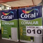 LOTE 010 - 02 - LATAS DE TINTA CORAL CORALAR - 18 LITROS (NO ESTADO, NÃO SABEMOS SE FUNCIONA. LEILÃO NÃO TEM GARANTIA E NEM DEVOLUÇÃO, SUJEITO A POSSÍVEIS AVARIAS VISÍVEIS/OCULTAS E/OU AUSÊNCIA DE COMPONENTES)