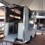 LOTE 473 - 01 CAMINHONETE I/RELY PICK-UP A GASOLINA NA COR PRATA; ANO 2013/2014.  CONSTA DÉBITO DE R$1319,24. (NO ESTADO)