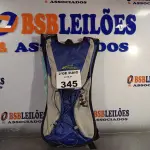 LOTE 345 - 01 CAMELBAK NA COR AZUL. (NO ESTADO, LEILÃO NÃO TEM GARANTIA E NEM DEVOLUÇÃO, SUJEITO A POSSÍVEIS AVARIAS VISÍVEIS/OCULTAS E/OU AUSÊNCIA DE COMPONENTES).