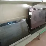 LOTE 460 - 01 TV DE PLASMA MARCA SAMSUNG 42” E 01 SONY BRAVIA 32” POL PARA RETIRADA DE PEÇAS. (NO ESTADO, LEILÃO NÃO TEM GARANTIA E NEM DEVOLUÇÃO, SUJEITO A POSSÍVEIS AVARIAS VISÍVEIS/OCULTAS E/OU AUSÊNCIA DE COMPONENTES).