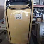 LOTE 268 - 01 AR CONDICIONADO PORTÁTIL MARCA MIDEA 10.000BTU 220V. (NO ESTADO, LEILÃO NÃO TEM GARANTIA E NEM DEVOLUÇÃO, SUJEITO A POSSÍVEIS AVARIAS VISÍVEIS/OCULTAS E/OU AUSÊNCIA DE COMPONENTES).