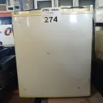 LOTE 274 - 01 FRIGOBAR REFRIGERAÇÃO ELETRÔNICA. (NO ESTADO, LEILÃO NÃO TEM GARANTIA E NEM DEVOLUÇÃO, SUJEITO A POSSÍVEIS AVARIAS VISÍVEIS/OCULTAS E/OU AUSÊNCIA DE COMPONENTES).