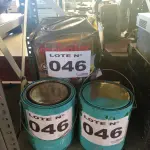 LOTE 046 - 03 – LATAS DE TINTAS (NO ESTADO, NÃO SABEMOS SE FUNCIONA. LEILÃO NÃO TEM GARANTIA E NEM DEVOLUÇÃO, SUJEITO A POSSÍVEIS AVARIAS VISÍVEIS/OCULTAS E/OU AUSÊNCIA DE COMPONENTES)