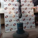 LOTE 330 - 01 ENCERADEIRA INDUSTRIAL MARCA STARLUX. (NO ESTADO, LEILÃO NÃO TEM GARANTIA E NEM DEVOLUÇÃO, SUJEITO A POSSÍVEIS AVARIAS VISÍVEIS/OCULTAS E/OU AUSÊNCIA DE COMPONENTES).