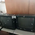 LOTE 468 - 02 TV’S DE TUBO MARCAS E MODELOS DIVERSOS. (NO ESTADO, LEILÃO NÃO TEM GARANTIA E NEM DEVOLUÇÃO, SUJEITO A POSSÍVEIS AVARIAS VISÍVEIS/OCULTAS E/OU AUSÊNCIA DE COMPONENTES).