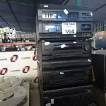 LOTE 394 - 05 APARELHOS DE SOM SENDO 03 TOCA DISCOS. (NO ESTADO, LEILÃO NÃO TEM GARANTIA E NEM DEVOLUÇÃO, SUJEITO A POSSÍVEIS AVARIAS VISÍVEIS/OCULTAS E/OU AUSÊNCIA DE COMPONENTES).