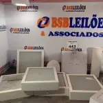 LOTE 443 - 01 LOTE COM VÁRIAS LUMINÁRIAS MARCAS E MODELOS DIVERSOS. (NO ESTADO, LEILÃO NÃO TEM GARANTIA E NEM DEVOLUÇÃO, SUJEITO A POSSÍVEIS AVARIAS VISÍVEIS/OCULTAS E/OU AUSÊNCIA DE COMPONENTES).
