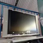 LOTE 290 - 01 TV LG 32” POL PARA RETIRADA DE PEÇAS. (NO ESTADO, LEILÃO NÃO TEM GARANTIA E NEM DEVOLUÇÃO, SUJEITO A POSSÍVEIS AVARIAS VISÍVEIS/OCULTAS E/OU AUSÊNCIA DE COMPONENTES).