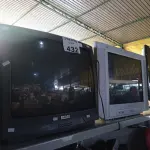LOTE 432 - 03 TV’S DE TUBO MARCAS E MODELOS DIVERSOS. (NO ESTADO, LEILÃO NÃO TEM GARANTIA E NEM DEVOLUÇÃO, SUJEITO A POSSÍVEIS AVARIAS VISÍVEIS/OCULTAS E/OU AUSÊNCIA DE COMPONENTES).