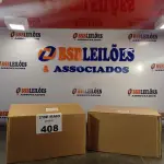 LOTE 408 - 24 FRASCOS DE ÁLCOOL EM GEL 70% COM HIDRATANTE 440G/500ML. (NO ESTADO, LEILÃO NÃO TEM GARANTIA E NEM DEVOLUÇÃO, SUJEITO A POSSÍVEIS AVARIAS VISÍVEIS/OCULTAS E/OU AUSÊNCIA DE COMPONENTES).
