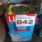 LOTE 042 - 01 - TINTA ACRÍLICA STANDARD NOBRE 18 LITROS COR VERMELHO RUBI (NO ESTADO, NÃO SABEMOS SE FUNCIONA. LEILÃO NÃO TEM GARANTIA E NEM DEVOLUÇÃO, SUJEITO A POSSÍVEIS AVARIAS VISÍVEIS/OCULTAS E/OU AUSÊNCIA DE COMPONENTES)