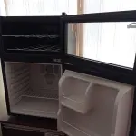 LOTE 022 - 01 ADEGA TERMOELÉTRICA PARA VINHO (8 GARRAFAS) COM FRIGOBAR 220 VOLTS DYNASTY NO ESTADO, NÃO SABEMOS SE FUNCIONA. LEILÃO NÃO TEM GARANTIA E NEM DEVOLUÇÃO).