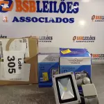 LOTE 305 - 05 - REFLETORES LED 10W COM SENSOR (NO ESTADO, NÃO SABEMOS SE FUNCIONA. LEILÃO NÃO TEM GARANTIA E NEM DEVOLUÇÃO, SUJEITO A POSSÍVEIS AVARIAS VISÍVEIS/OCULTAS E/OU AUSÊNCIA DE COMPONENTES)