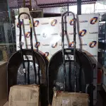 LOTE 207 - 02 - CARRINHOS DE MÃO (NO ESTADO, NÃO SABEMOS SE FUNCIONA. LEILÃO NÃO TEM GARANTIA E NEM DEVOLUÇÃO, SUJEITO A POSSÍVEIS AVARIAS VISÍVEIS/OCULTAS E/OU AUSÊNCIA DE COMPONENTES)