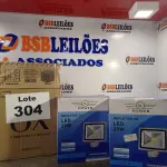 LOTE 304 - 04 - REFLETORES LED 20W COM SENSOR (NO ESTADO, NÃO SABEMOS SE FUNCIONA. LEILÃO NÃO TEM GARANTIA E NEM DEVOLUÇÃO, SUJEITO A POSSÍVEIS AVARIAS VISÍVEIS/OCULTAS E/OU AUSÊNCIA DE COMPONENTES)