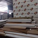 LOTE 320 - 01 LOTE DE MADEIRAS DIVERSAS (NO ESTADO, NÃO SABEMOS SE FUNCIONA. LEILÃO NÃO TEM GARANTIA E NEM DEVOLUÇÃO, SUJEITO A POSSÍVEIS AVARIAS VISÍVEIS/OCULTAS E/OU AUSÊNCIA DE COMPONENTES)