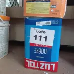 LOTE 111 - 02- LATAS DE TINTAS (NO ESTADO, NÃO SABEMOS SE FUNCIONA. LEILÃO NÃO TEM GARANTIA E NEM DEVOLUÇÃO, SUJEITO A POSSÍVEIS AVARIAS VISÍVEIS/OCULTAS E/OU AUSÊNCIA DE COMPONENTES)