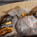 LOTE 202 - 18 KG GRAMPO P/CERCA 19X11 (NO ESTADO, NÃO SABEMOS SE FUNCIONA. LEILÃO NÃO TEM GARANTIA E NEM DEVOLUÇÃO, SUJEITO A POSSÍVEIS AVARIAS VISÍVEIS/OCULTAS E/OU AUSÊNCIA DE COMPONENTES)