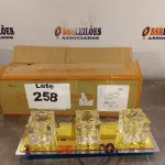 LOTE 258 - 01 - PLAFON INOX 3 LUZES 38,9X12,5CM FROST BRONZEARTE (NO ESTADO, NÃO SABEMOS SE FUNCIONA. LEILÃO NÃO TEM GARANTIA E NEM DEVOLUÇÃO, SUJEITO A POSSÍVEIS AVARIAS VISÍVEIS/OCULTAS E/OU AUSÊNCIA DE COMPONENTES)