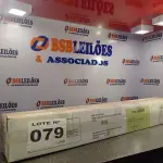 LOTE 079 - 01 – TENDA GAZEBO 2,40 X2,40 (NO ESTADO, NÃO SABEMOS SE FUNCIONA. LEILÃO NÃO TEM GARANTIA E NEM DEVOLUÇÃO, SUJEITO A POSSÍVEIS AVARIAS VISÍVEIS/OCULTAS E/OU AUSÊNCIA DE COMPONENTES)