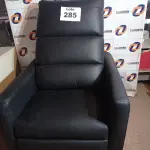 LOTE 285 - 01 - POLTRONA RECLINÁVEL TURIN (NO ESTADO, NÃO SABEMOS SE FUNCIONA. LEILÃO NÃO TEM GARANTIA E NEM DEVOLUÇÃO, SUJEITO A POSSÍVEIS AVARIAS VISÍVEIS/OCULTAS E/OU AUSÊNCIA DE COMPONENTES)