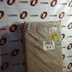 LOTE 083 - 01 - CÔMODA 5 GAVETAS PREMIUM TCIL MÓVEIS (NO ESTADO, NÃO SABEMOS SE FUNCIONA. LEILÃO NÃO TEM GARANTIA ENEM DEVOLUÇÃO, SUJEITO A POSSÍVEIS AVARIAS VISÍVEIS/OCULTAS E/OU AUSÊNCIA DE COMPONENTES)